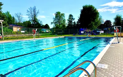 Cardinal swimming pool